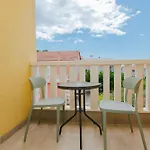 Konukevi Iva-dom 3*