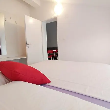 Guest house Iva-dom