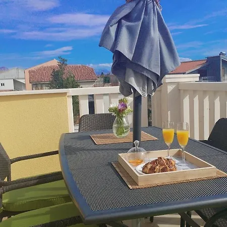 Iva-dom Guest house Kastela