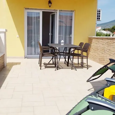 Gostinjska kuća Iva-dom 3*